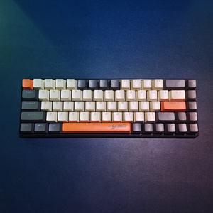 2024 HXSJ K88 68 teclas Mini interruptor azul compacto con cable USB portátil para juegos Teclado mecánico colorido Keycap para jugadores de portátiles - Product Image 3