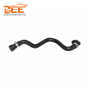 BMW OE用高品質フレキシブルカスタマイズストレートシリコンターボホース17127596839 17127596837 17127612445 <span class=keywords><strong>17127520668</strong></span>