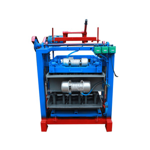 Máquina de fabricación de ladrillos pequeña de producción de bloques automáticos y de rompecabezas de estilo moderno - Product Image 5