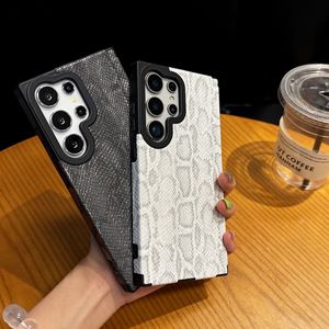 <strong>Python</strong> Snakeskin Pattern TPU Soft Bumper Magnetic Wireless Charging Phone Case for Samsung Galaxy S25 Ultra - Product Image 2