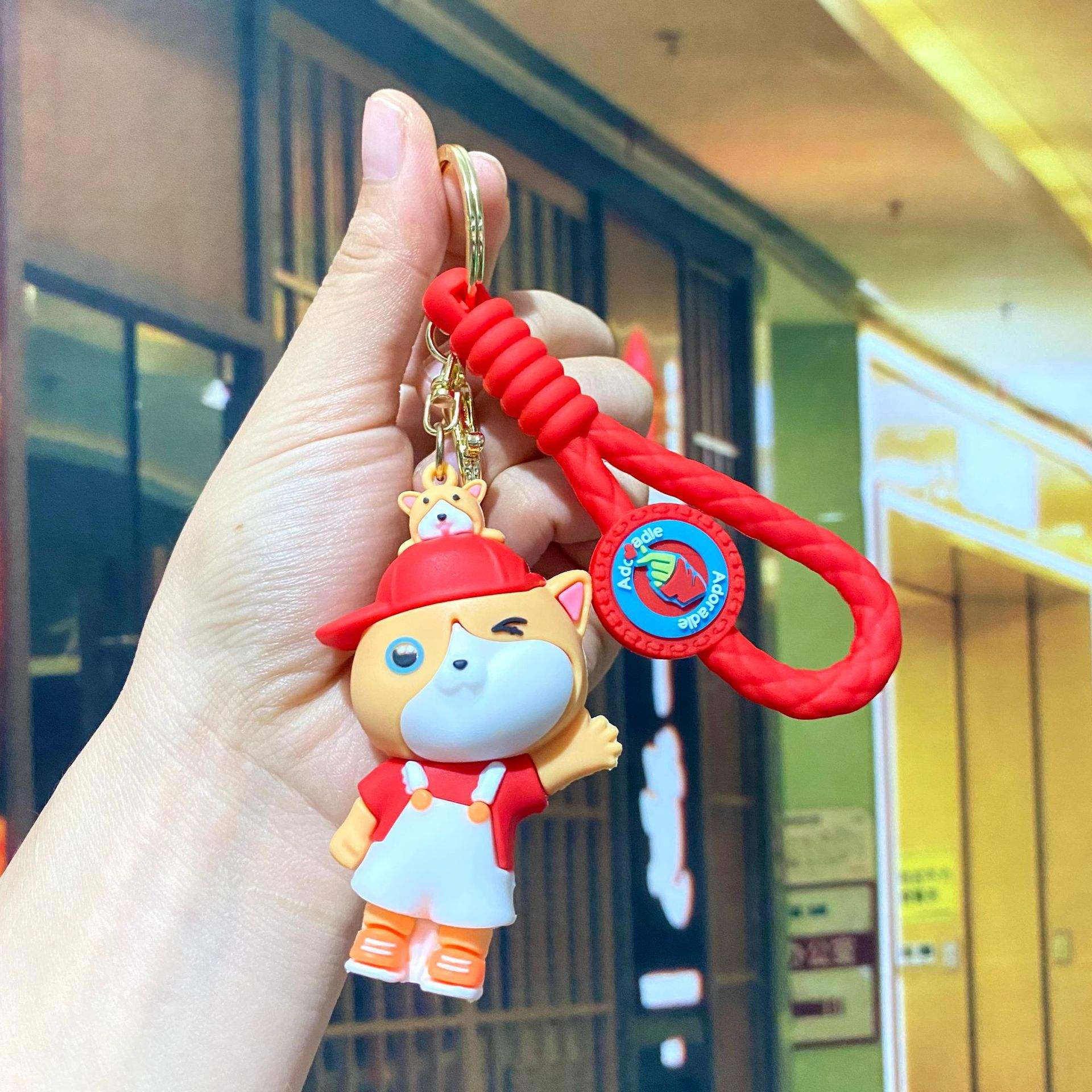 สุนัขน่ารักสำหรับสัตว์เลี้ยงสีแดง