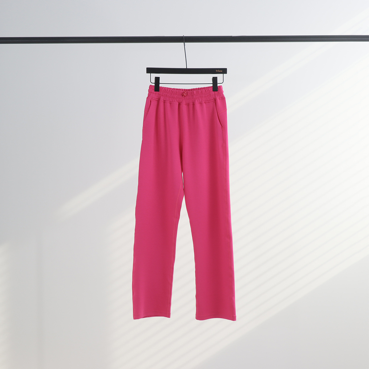 Pantalon aérien rose-rouge