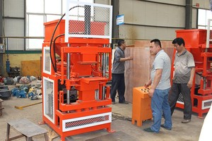 Đất tự động lồng vào nhau máy gạch đất sét máy làm gạch và máy làm gạch đất sét ở Uganda - Product Image 6