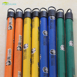 סיטונאי דפוס צבע panda עיצוב pvc מצופה עץ מטאטא ידית מקל עם מכסה broomstick מכסה