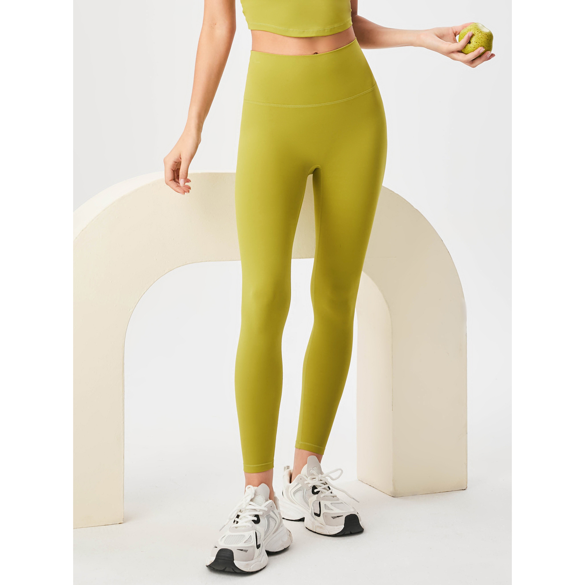 สีขาวองุ่นเขียว