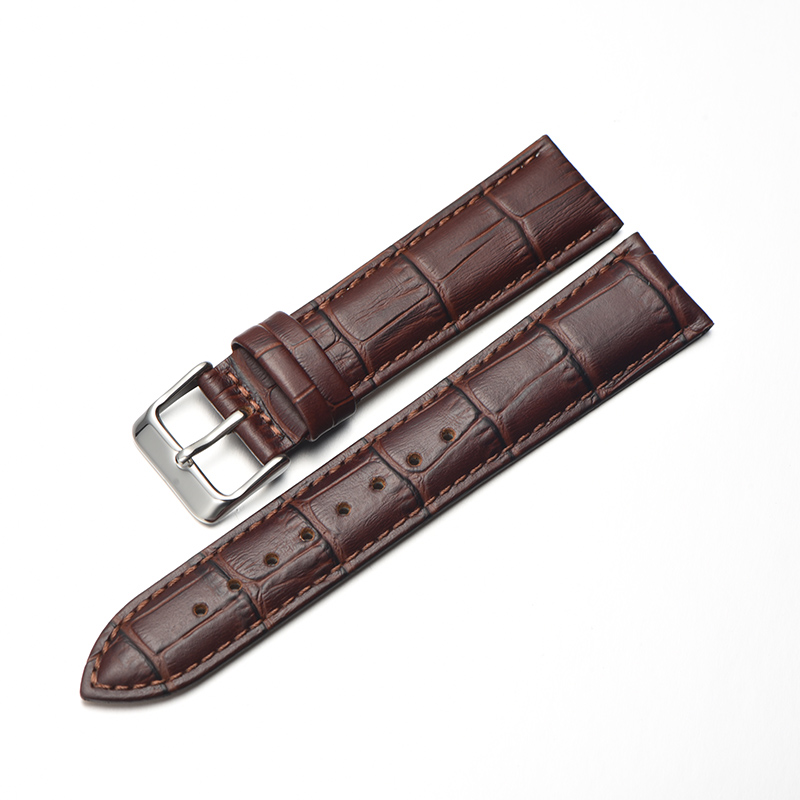 Di colore Marrone scuro