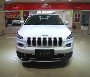 Used Car <strong>Jeep</strong> Cherokee SUV Jun-2019 Drived-mileage 44738.64 Miles Petrol 2.0-liter 155 Hp 9-speed Automatic and 225/60 R17 Tires - Product Image 2