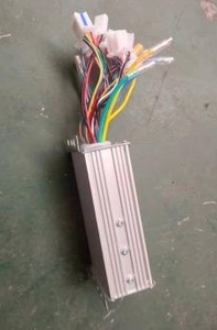卡丁车配件24V22AH电池300瓦电机油门踏板空气开关抗冲击制动电缆充电器盘式制动片