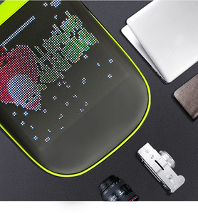 APP Vollfarb-LED-Display-Rucksack Programmier bares digitales Mobiltelefon OLED-Bildschirm für den Außenbereich mit 1 Jahr Garantie - Product Image 2