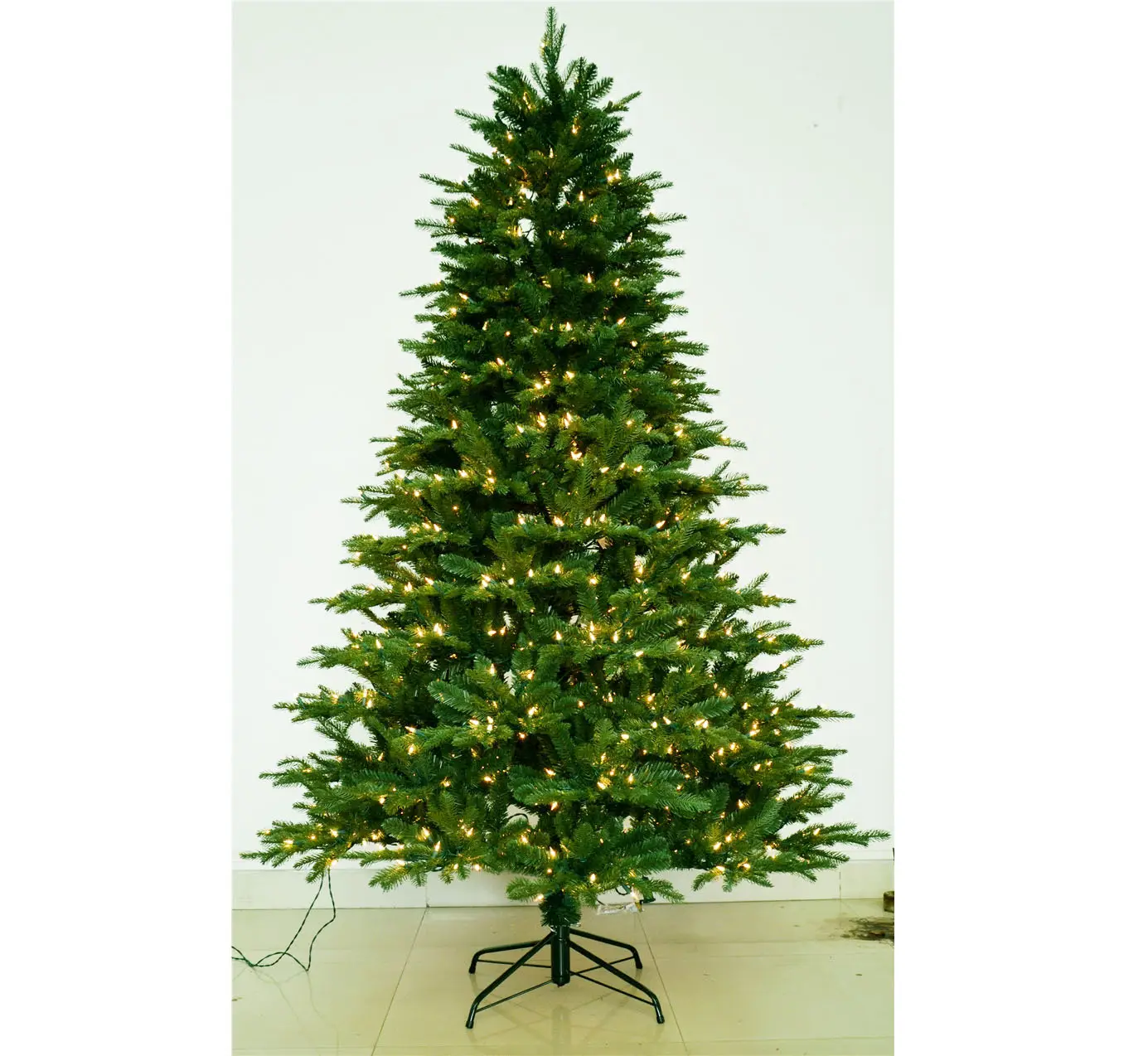 Aguja clásica de pino Artificial de PVC PE, premium, 6 pies, 7 pies, 8 pies, árbol de Navidad con baya decorativa