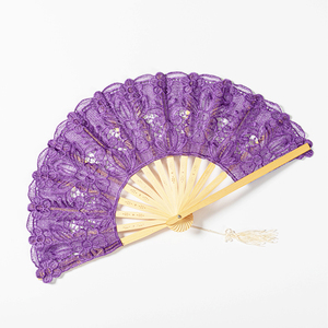<span class=keywords><strong>Handheld</strong></span> tradicional preto branco renda algodão fã personalizado impresso nupcial programa casamento fã convidados favores lembrança presente esculpido
