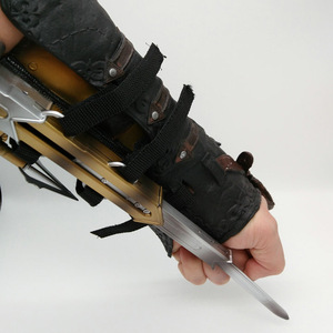 Game Cosplay Accessories <strong>Assassin</strong> 6 Thunder COSPLAY 1:1 Wrist Sleeve Sleeve Arrow Sword with Box - Product Image 1
