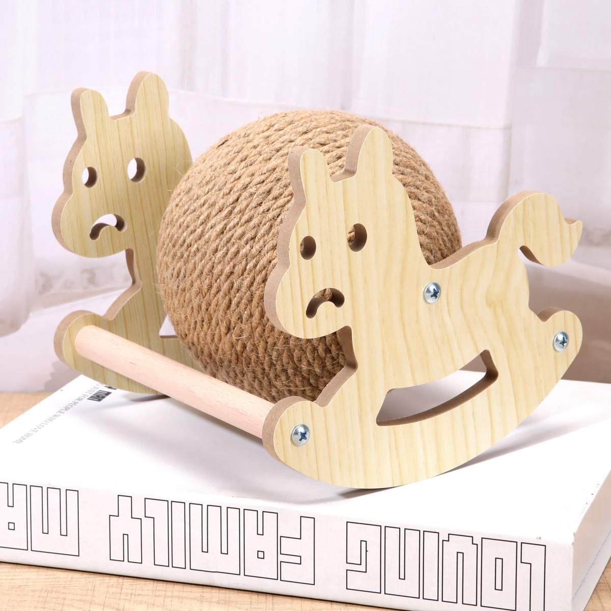 Extra Large Cat Face Scratch Bar Sisal Ball
