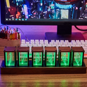 Walnut Wood Base Glow Tube <span class=keywords><strong>Clock</strong></span> Passen Sie Ihre Nachricht mit LED-Nachtlicht Pseudo Glow Tube Digital ausgang antike Tisch uhr an