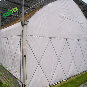 Tấm Che Nhà Kính Thiếu Ánh Sáng Màng Poly Che Mất Điện 100% Màng Poly Panda Phản Quang 10 * 100FT - Product Image 4