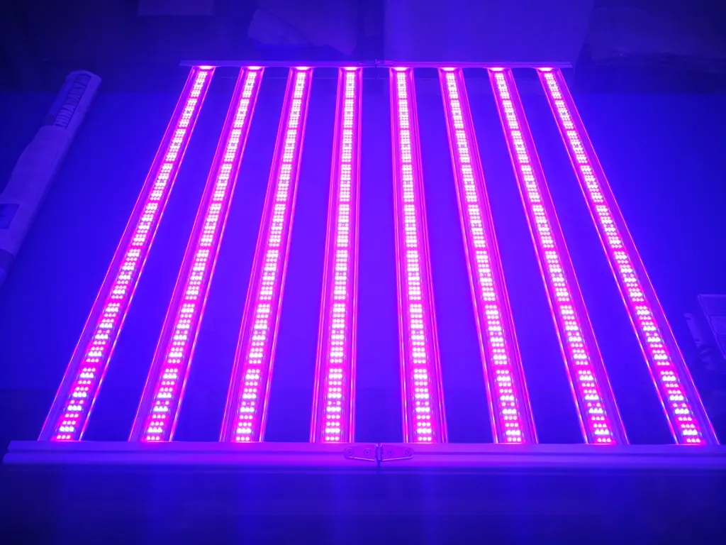 2022 Indoor Grow Zelte Mega Plus 650w Voll spektrum Wasserdichte LED Grow Light Bar