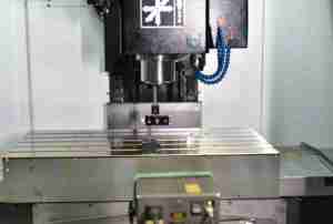 Hochwertiges vertikales Bearbeitungs zentrum für Linear schienen CNC-Werkzeug maschine - Product Image 4