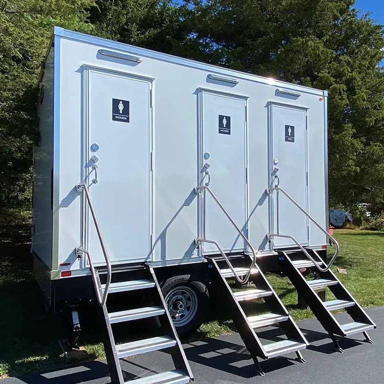 Luxury Restroom Toilets With Shower Outdoor Bathroom Trailer Toilet Mobile Portable Toilet Or Trailer For Customized