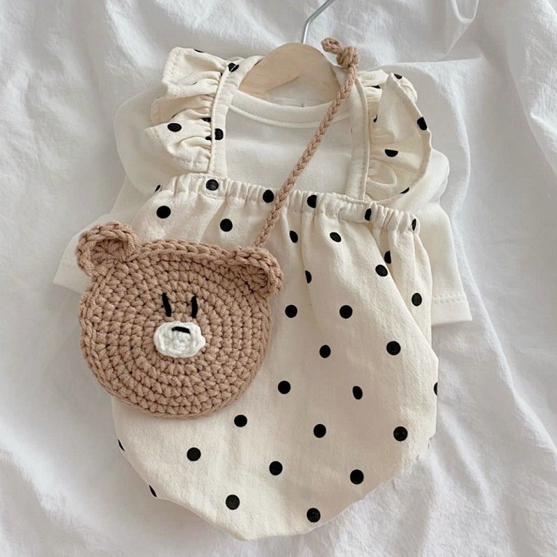 White (excluding shoulder bag)