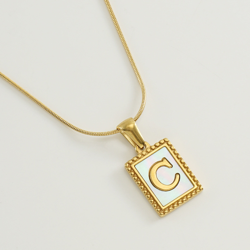 C contains a chain