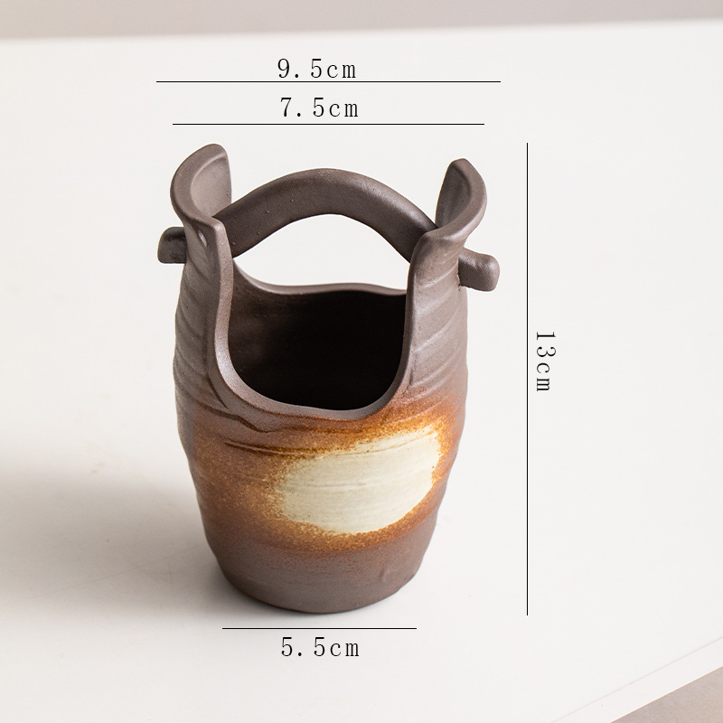 Vase 2