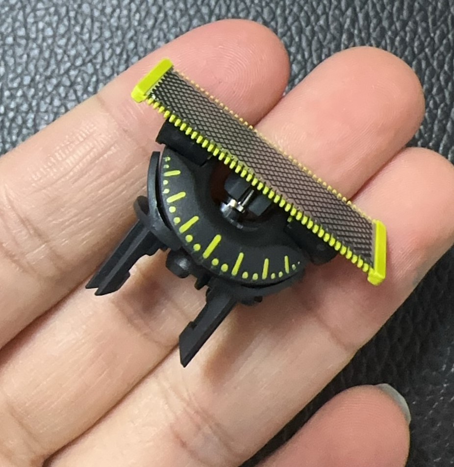 360-degree razor head