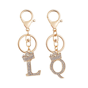 Fashion Letter Rhinestone Crown Keychain Personality Glitter Rhinestone DIY Alphabet KeyRing Girls Bag Ornaments Car <strong>Key</strong> Pendant