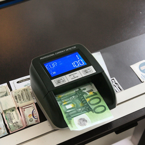 Easycount Advanced UV/MG/IR/IM Detector Contador de dinero eficiente para clasificar y contar facturas - Product Image 2