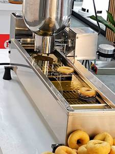 Kommerzielle voll automatische Mochi elektrische Maquina Para de Hacer Mini Donas Donut <span class=keywords><strong>Donuts</strong></span> Hersteller Füll fritte use Herstellungs maschine - Product Image 6