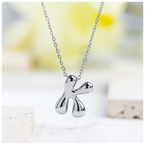 Powell Trendy mektup <span class=keywords><strong>KL</strong></span> kolye kadınlar Dainty sevimli Monogram kabarık balon üst düzey kolye zinciri paslanmaz çelik takı