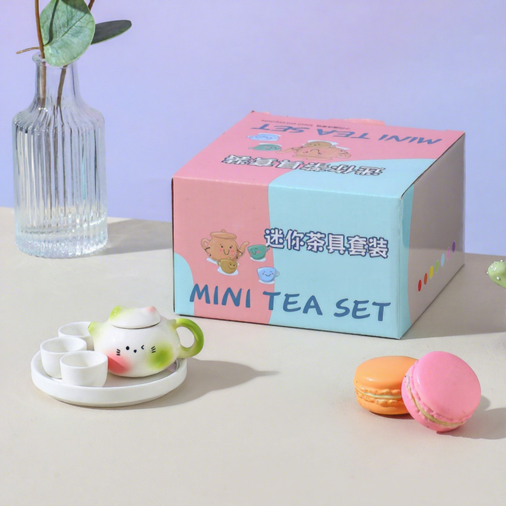 Red and green set-cat paw teapot gift box