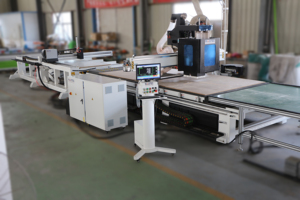 Auto di carico e scarico cnc macchina di nidificazione per l'industria del mobile