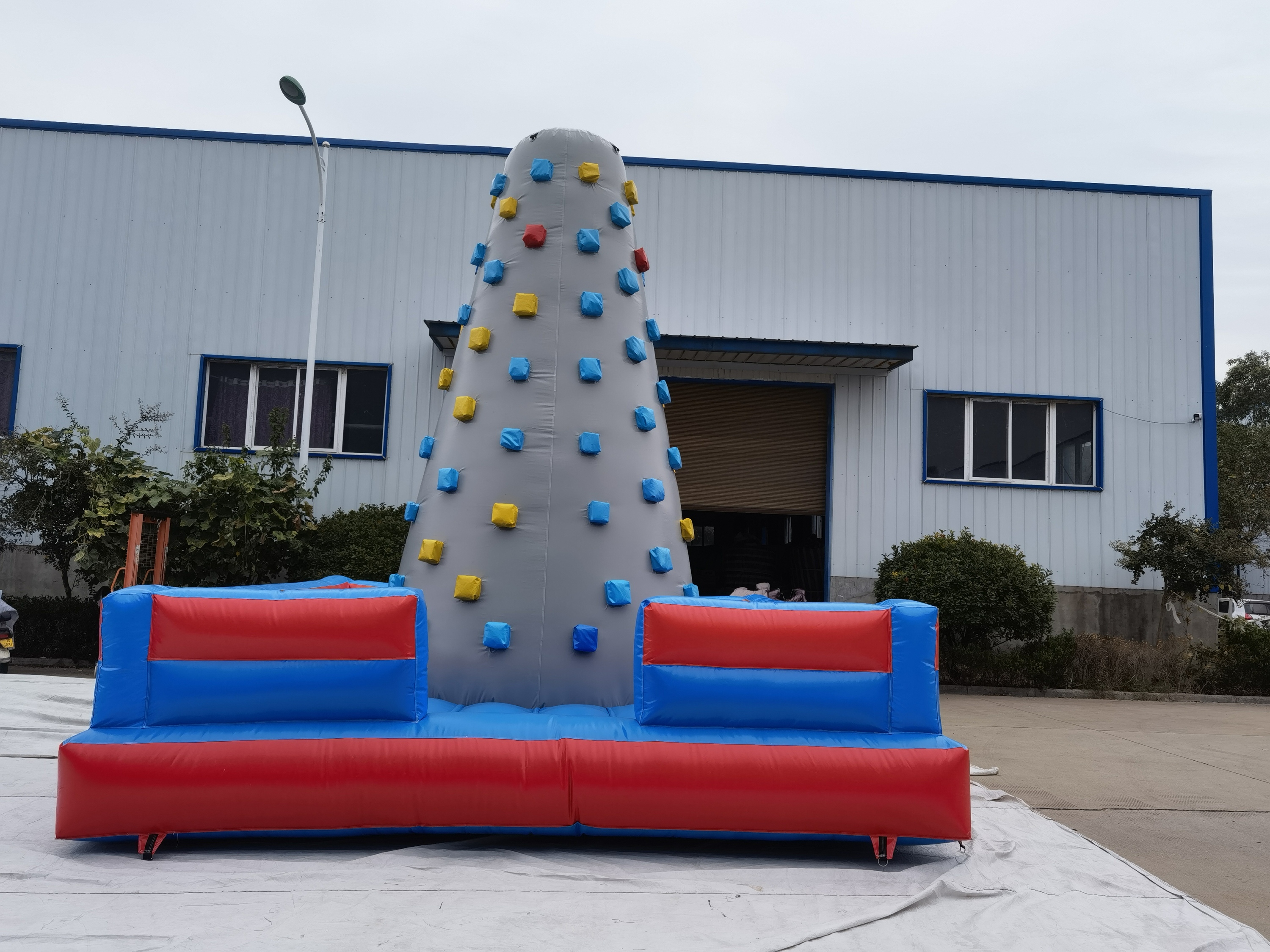 Colorful 4*4m inflatable rock climbing
