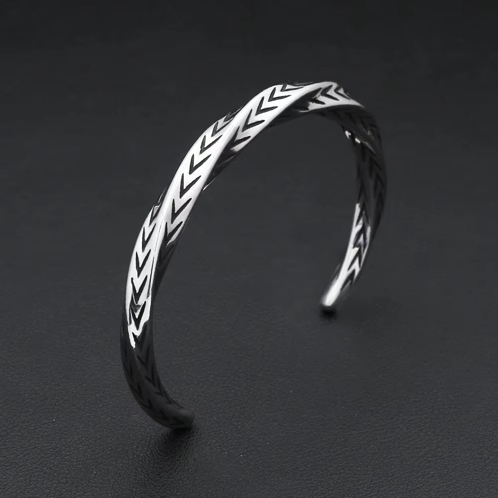 C-shaped bracelet