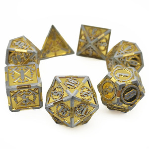 Fabrika yeni DND Metal RPG zar seti D20 polyhehollow Hollow kılıç tasarım bakır malzeme eğlence kılıç takım - Product Image 4