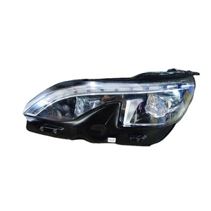 Peugeot 5008 2016-2020 6000K renk sıcaklığı uzun son kullanma tarihi için be-xenon projektör ile yüksek kaliteli tam LED far - Product Image 1