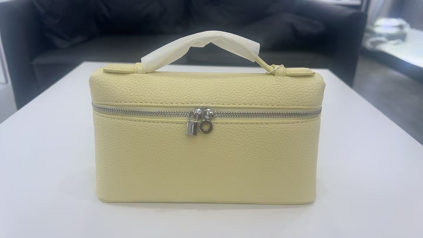 Giallo pulcino (fibbia argento)
