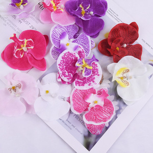 Реалистичные искусственные цветущие орхидеи фаленопсис оптом для декора свадебных арок и оформления церемоний - Product Image 1