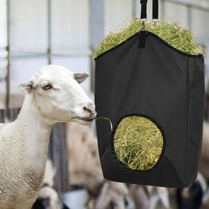 跨境高品质山羊干草喂食器兔马羊干草袋可调慢开喂食孔