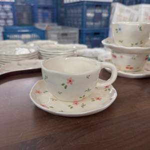 潮州工厂手绘小花绿叶陶瓷咖啡杯茶碟新奇托盘下午茶马克杯套装