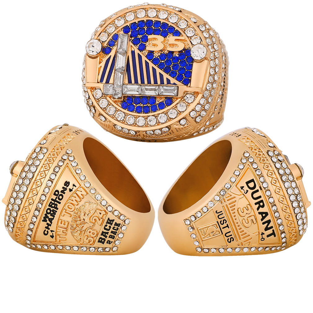 Bague de championnat des Golden State Warriors 2018