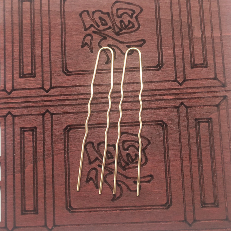 Plating with color-preserving gold