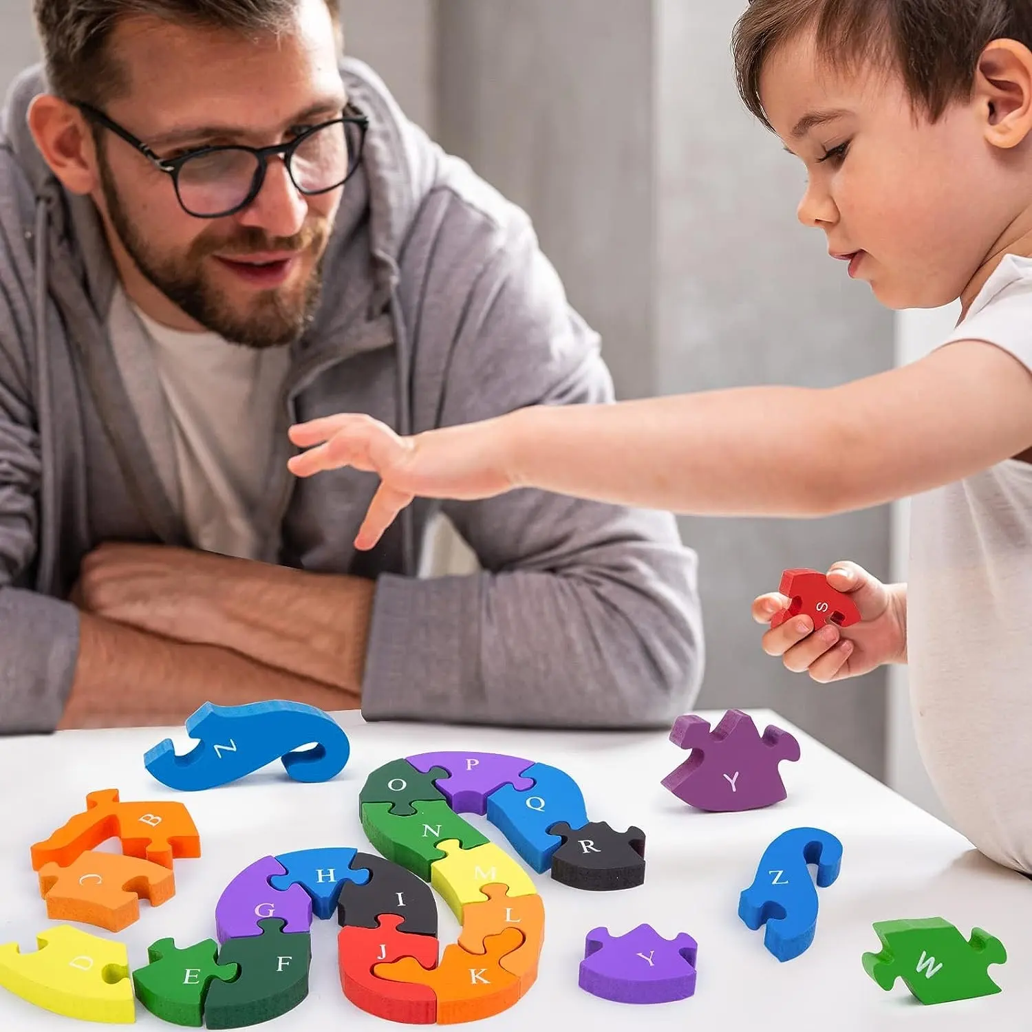 Alphabet Jigsaw-Puzzle Bausteine Tierholz Puzzle hölzerne Schlange Buchstaben Zahlen Bausteinspielzeug für Kinder Geburtstagsgeschenke