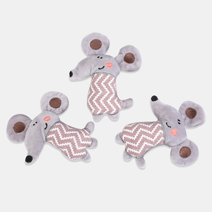 Lindo ratón de juguete de felpa gato jugando con relleno y catnip - Product Image 1