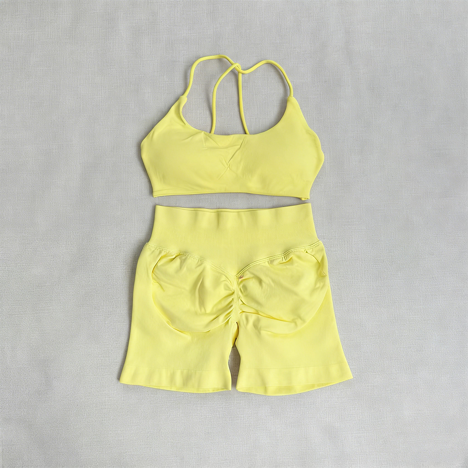 Jaune