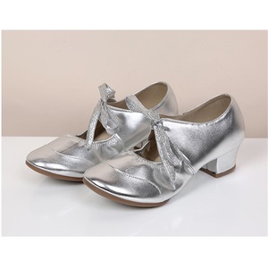 Женские профессиональные латинские квадратные современные танцевальные туфли для взрослых с низким вырезом на мягкой подошве неглубокая оральная Сексуальная Современная танцевальная обувь - Product Image 2