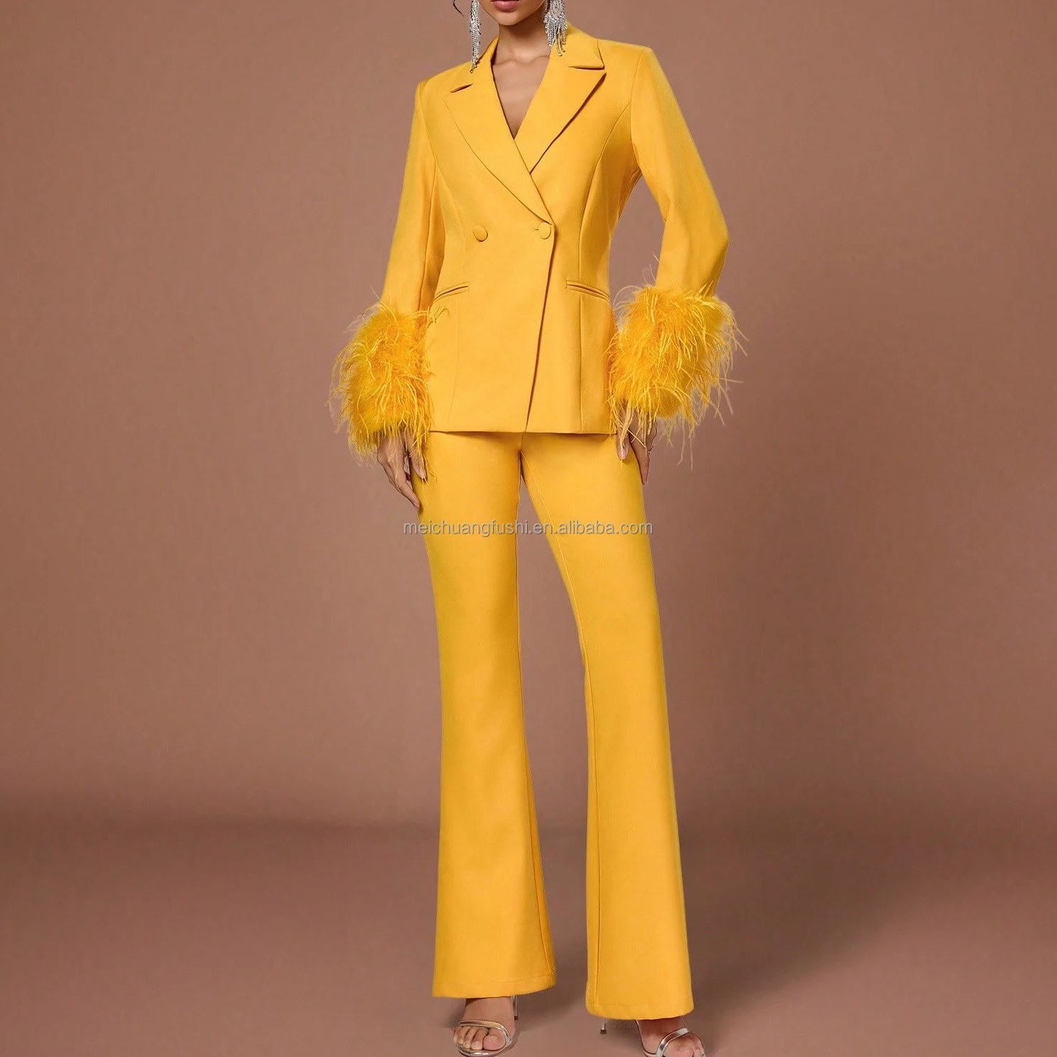 Jaune