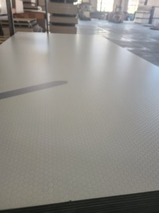 1250x2500 מ "מ 9 מ" מ שחור כחול ירוק סרט עץ ליבנה עץ ליבוד לשימוש במקרה טיסה או ריצוף במה