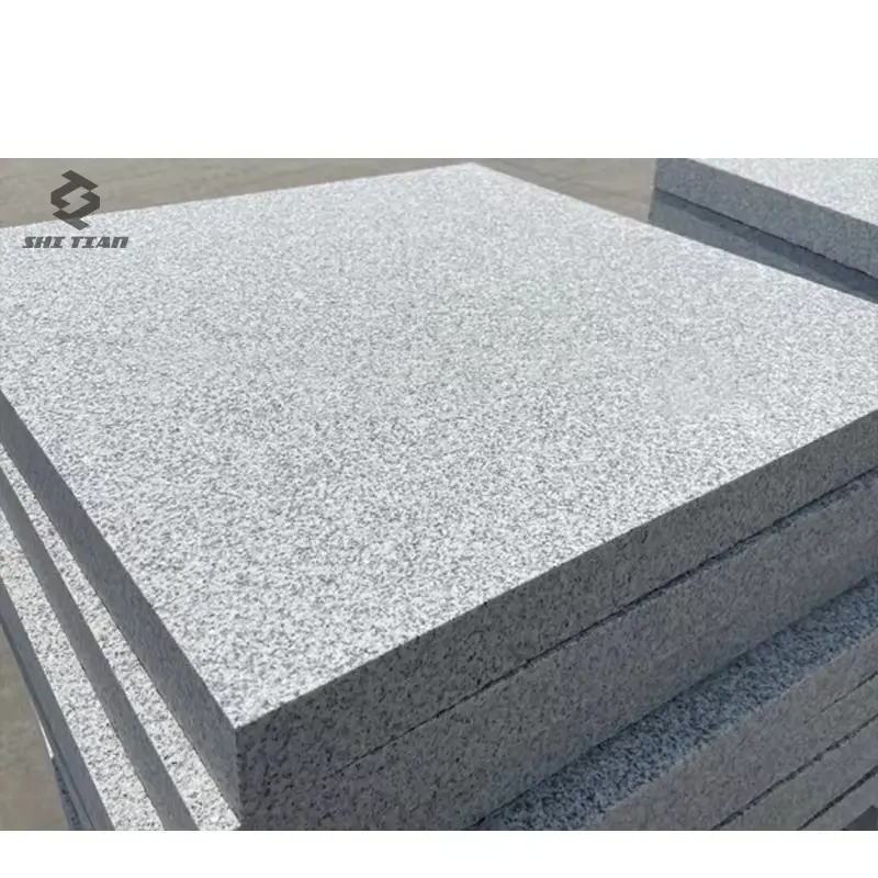 Personalizado flameado cepillado chino G603 60x60 precio barato piedra granito blanco gris claro baldosas de granito para proyecto comercial