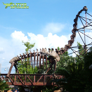 Lifesize Resin Dinosaur <strong>Fossil</strong> Skeleton of Brachiosaurus
